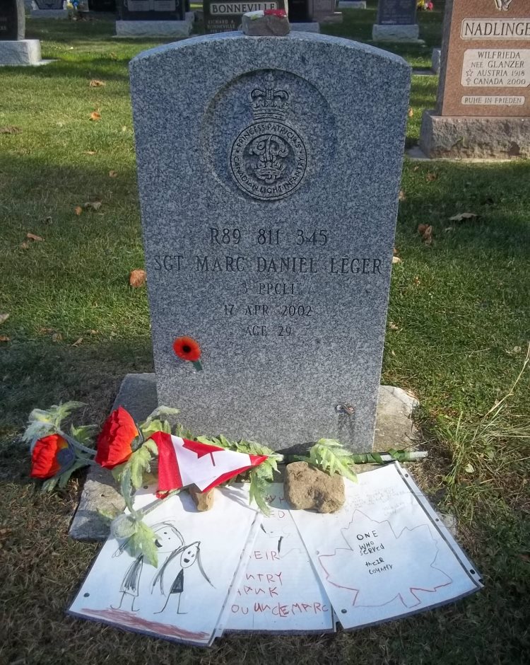 Canadian War Grave St. Joseph Cemetery