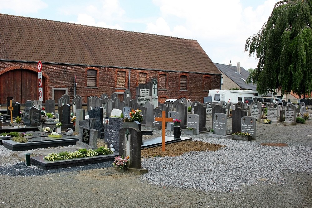 Belgian Graves Veterans Sint-Martens-Bodegem