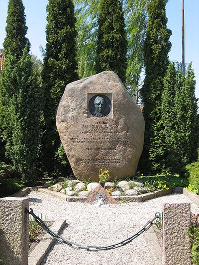 Grave Alf Tolboe Jensen