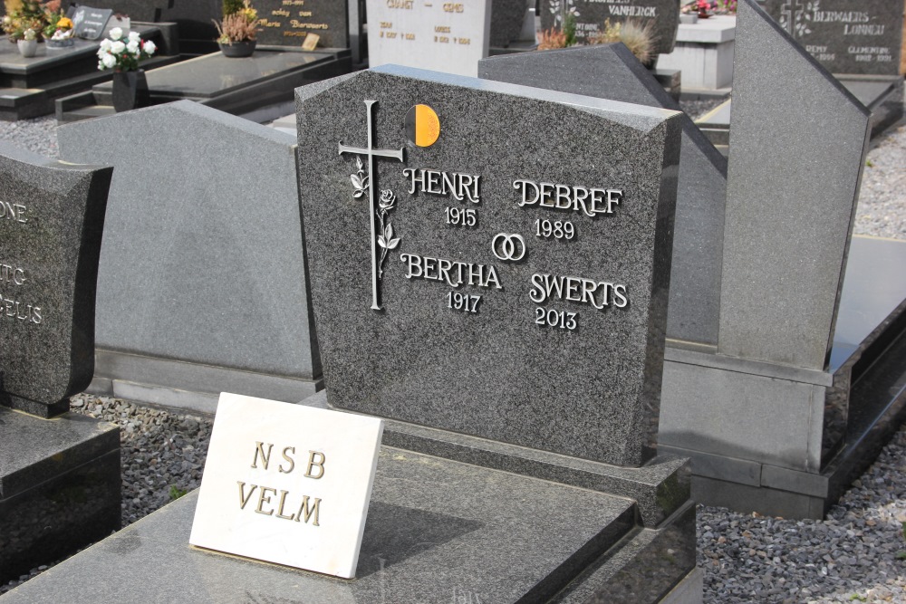 Belgische Graven Oudstrijders Velm Begraafplaats