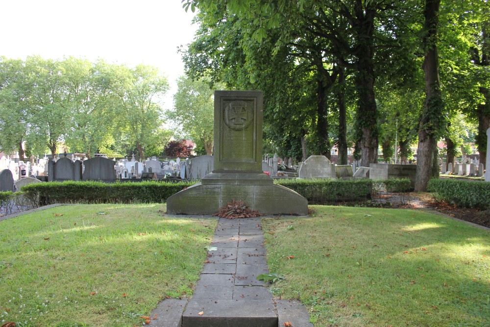 German Memorial and Mass Grave Cemetery Rhees Herstal