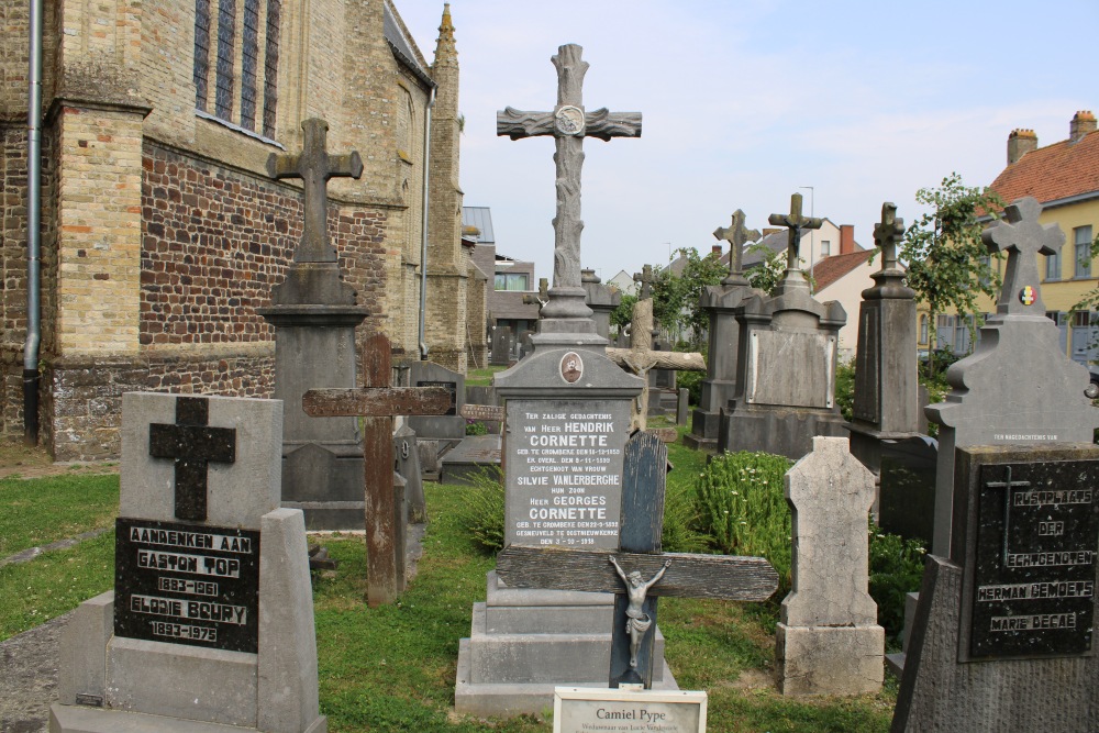 Belgian War Graves Krombeke