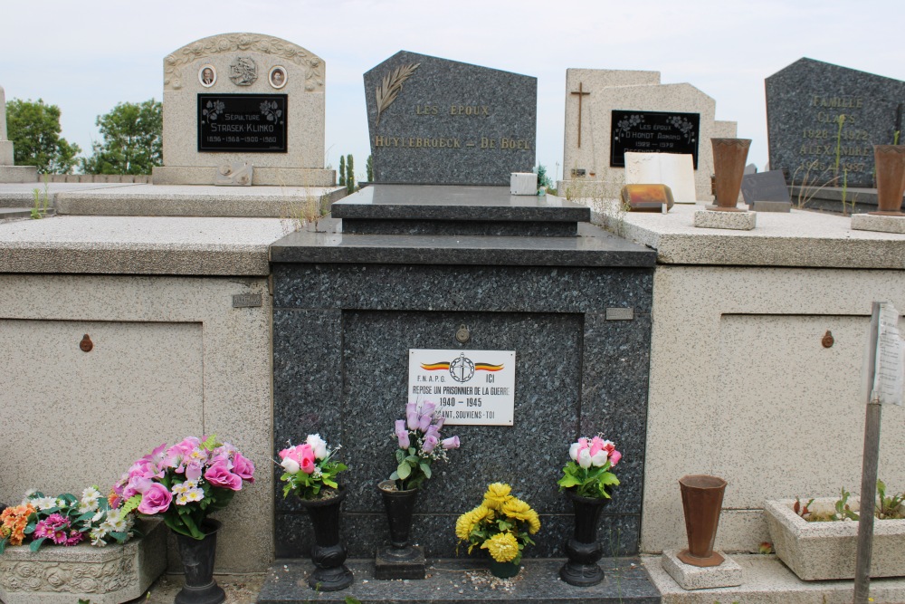 Belgian Graves Veterans Chtelineau Cimetire de Taillis-Pr #5