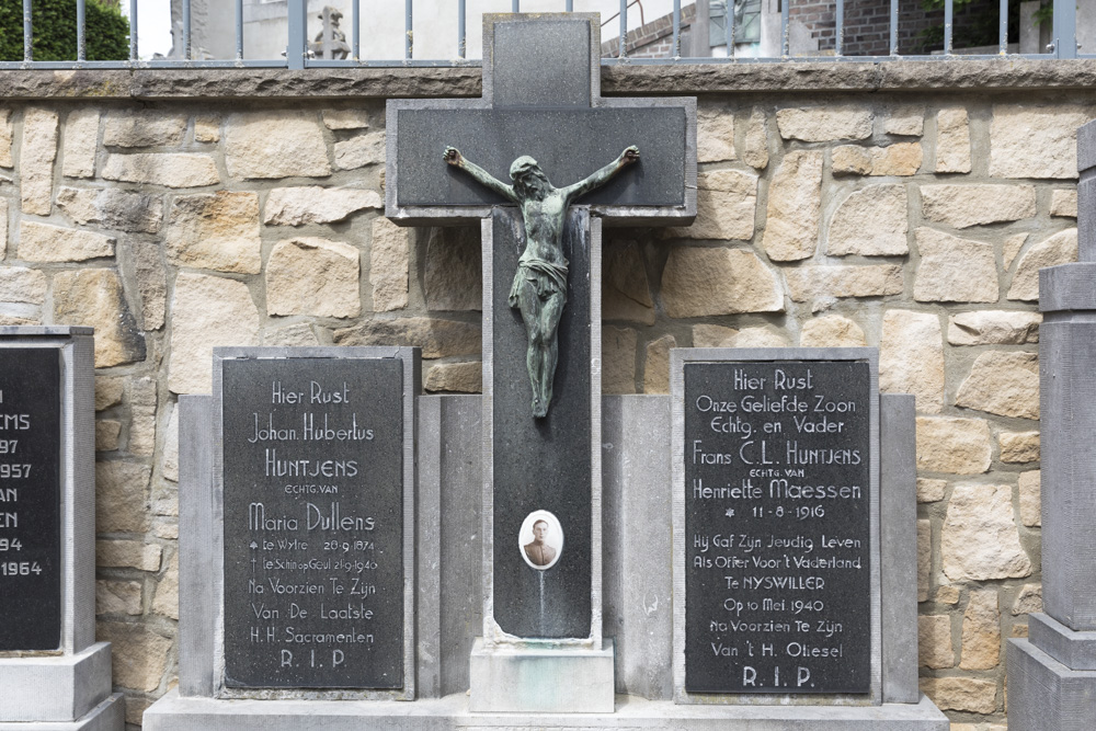 Nederlands Oorlogsgraf Rooms Katholieke Begraafplaats Schin op Geul
