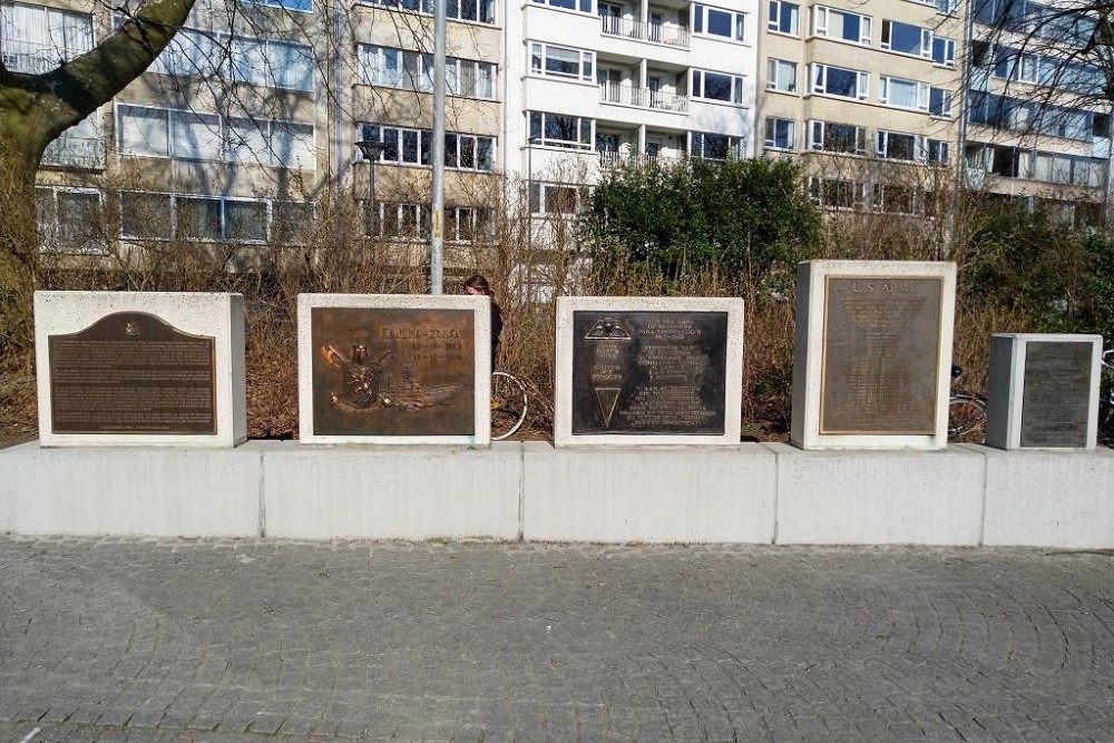 Memorials Van Eyklei