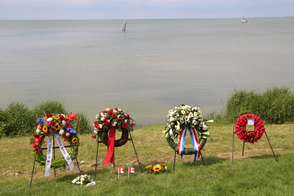 Missing Airmen Monument Molkwerum #5