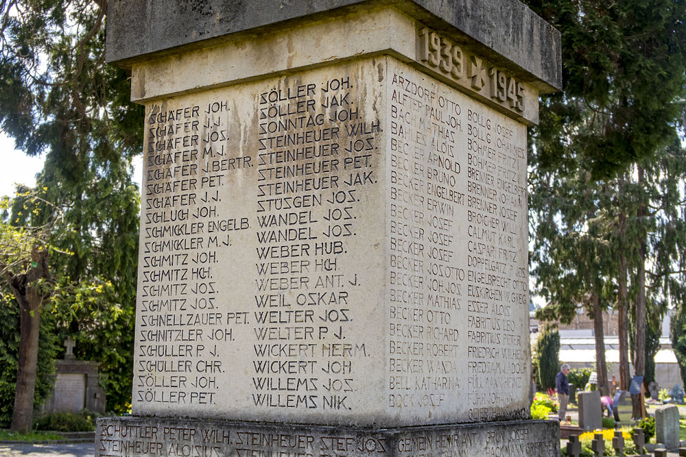 War Memorial Heimersheim #4