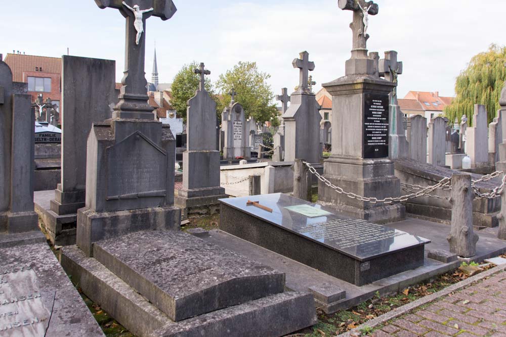 Grave Karel Cogge Veurne
