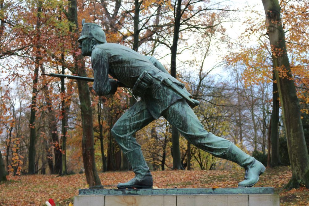 Oorlogsmonument Stadspark Rinteln #3