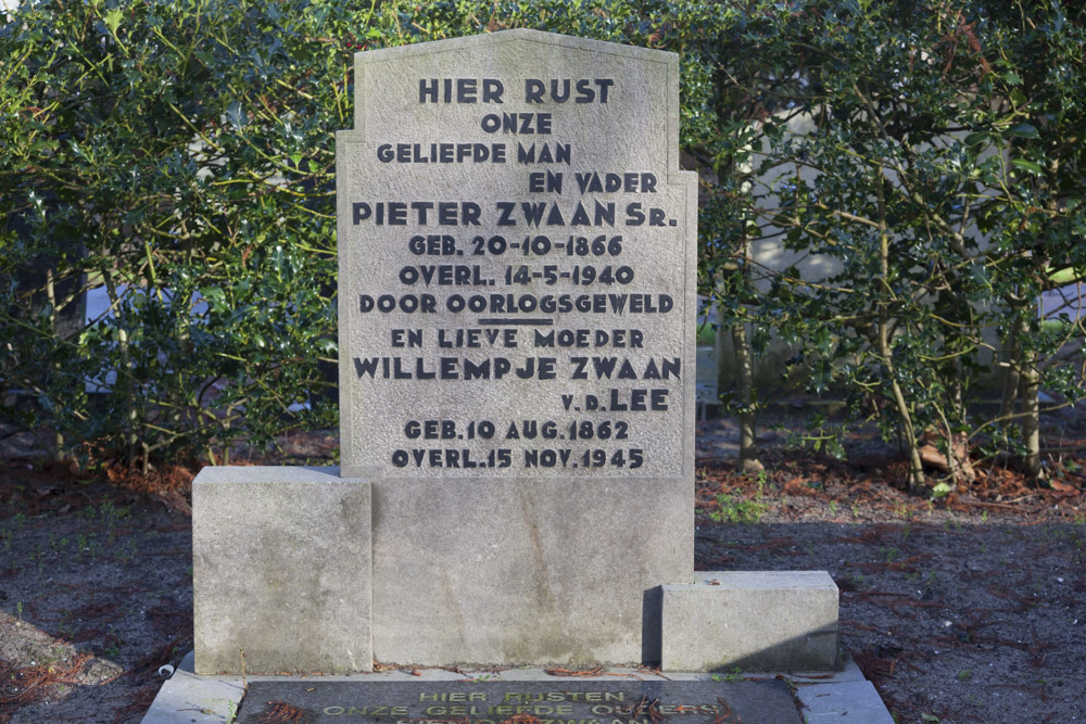 Dutch War Graves Eastern Cemetery Alphen aan den Rijn