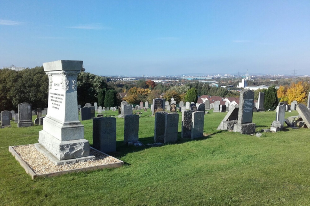 Commonwealth War Graves Westburn Cemetery