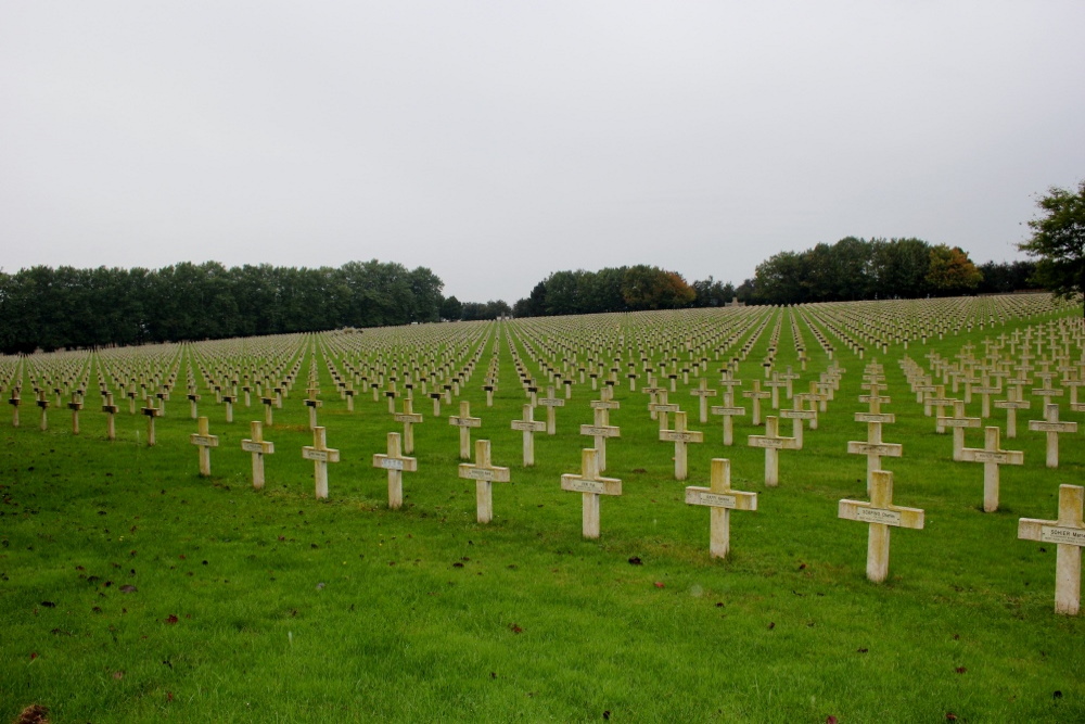 French War Cemetery La Targette