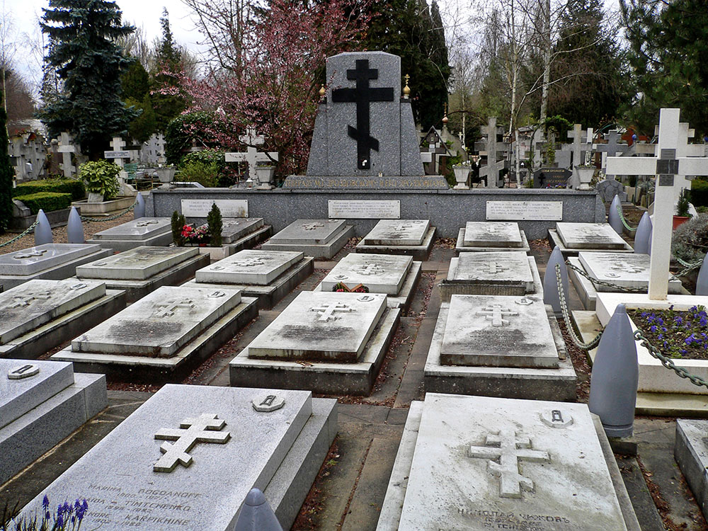 Sainte-Genevive-des-Bois Russian Cemetery