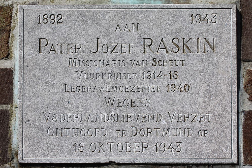 Beeld Pater Jozef Raskin Aarschot #4