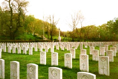 Oorlogsgraven van het Gemenebest Notre Dame des Neiges Cemetery