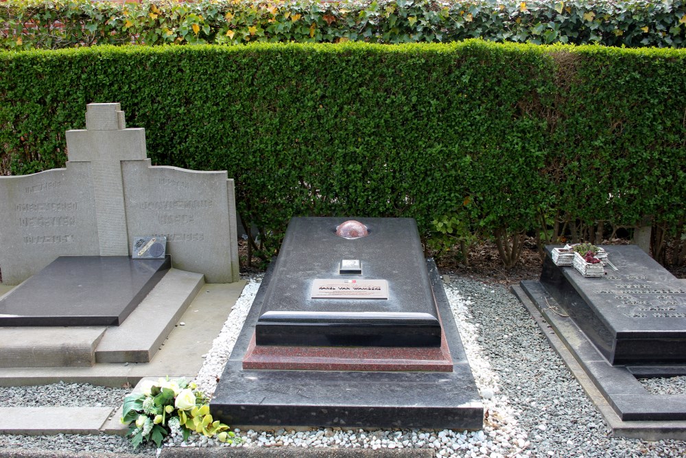 Belgian War Grave Velzeke