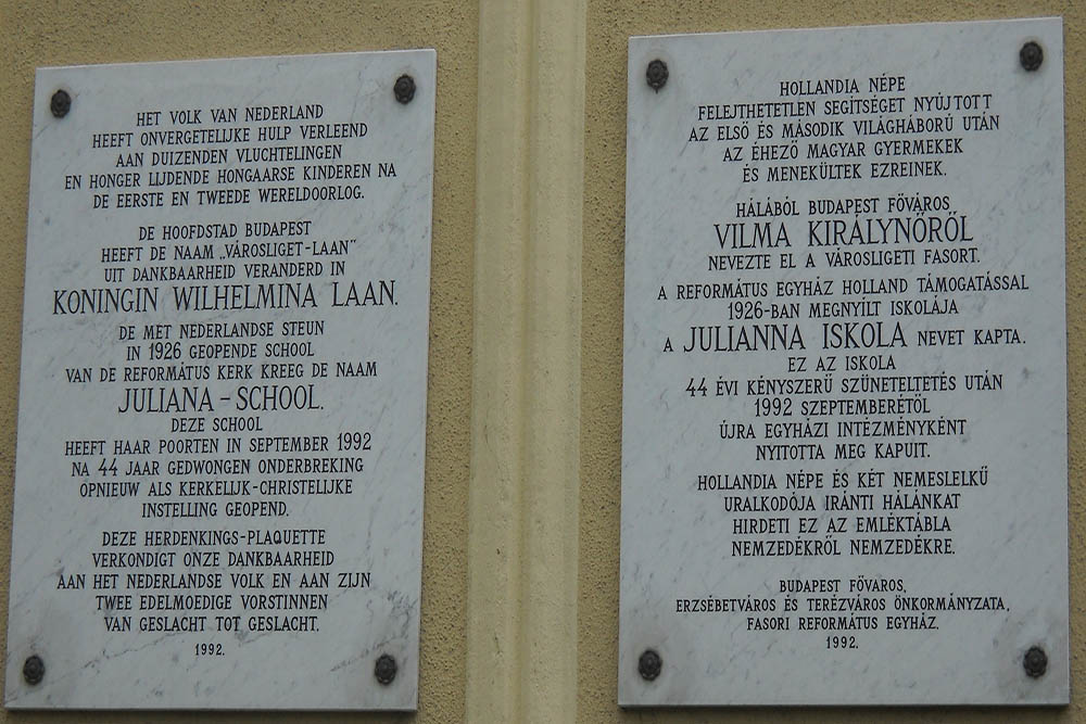 Memorial Plaques Queen Juliana & Wilhelmina