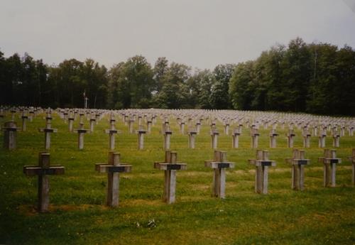 French War Cemetery La Maize