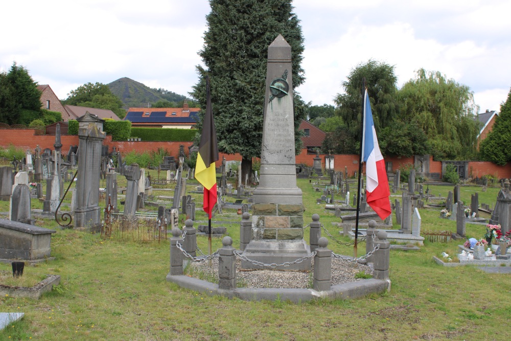 Frans Oorlogsmonument en Frans oorlogsgraf Bouffioulx