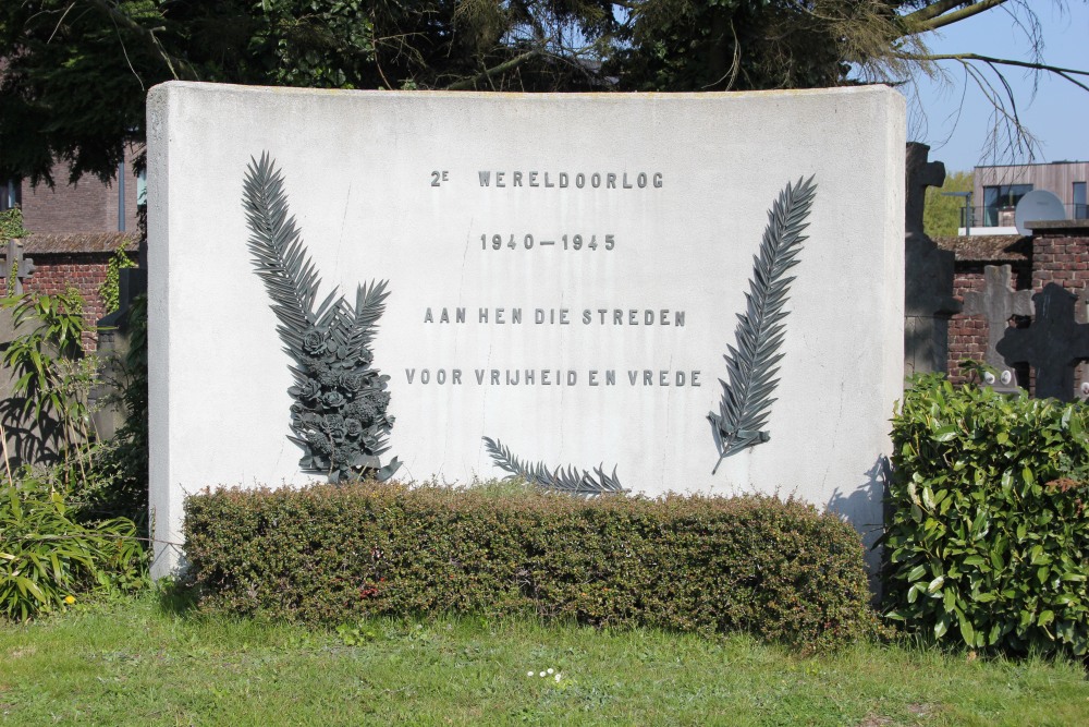 Oorlogsmonument Begraafplaats Ruisbroek