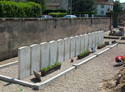 Commonwealth War Graves Sessenheim #1