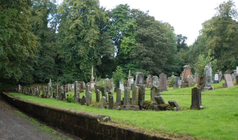 Commonwealth War Graves Auchinleck Parish Churchyard