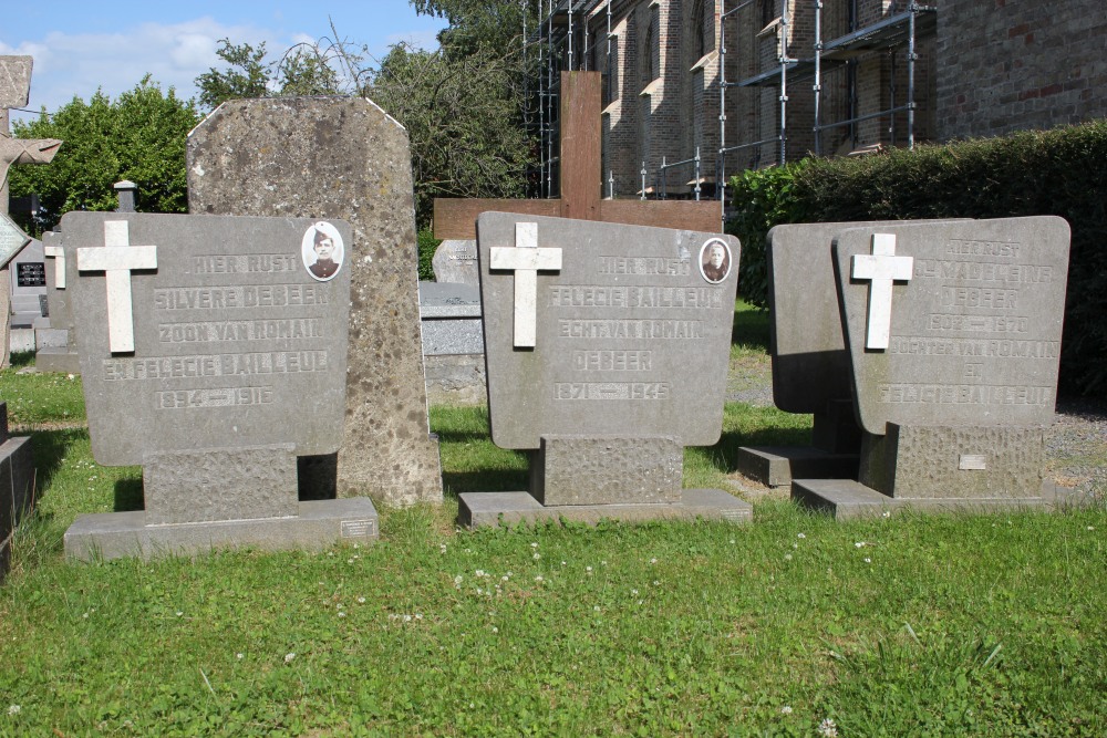 Belgian War Graves Woesten