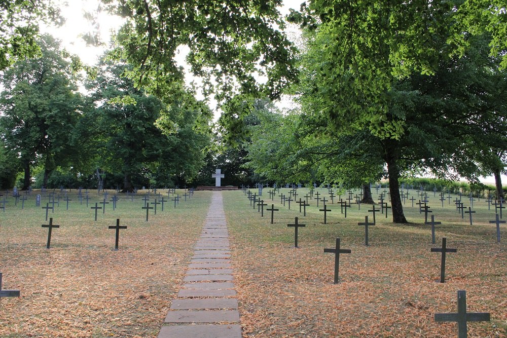 Duitse Oorlogsbegraafplaats Ville-devant-Chaumont
