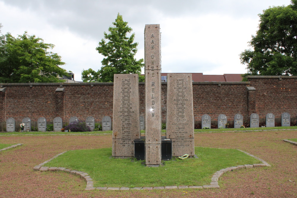 Oorlogsmonument Begraafplaats Machelen