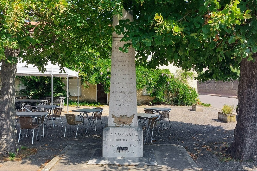 War Memorial Saint-Laurent-la-Conche #1