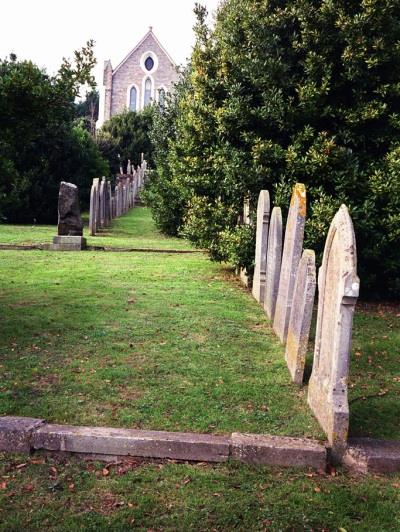 Commonwealth War Grave Brading United Reformed Churchyard