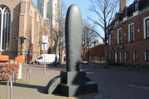 Bombardementsmonument 'Een gestolde herinnering' Middelburg