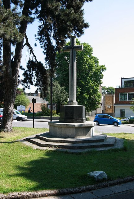 War Memorial Woodford