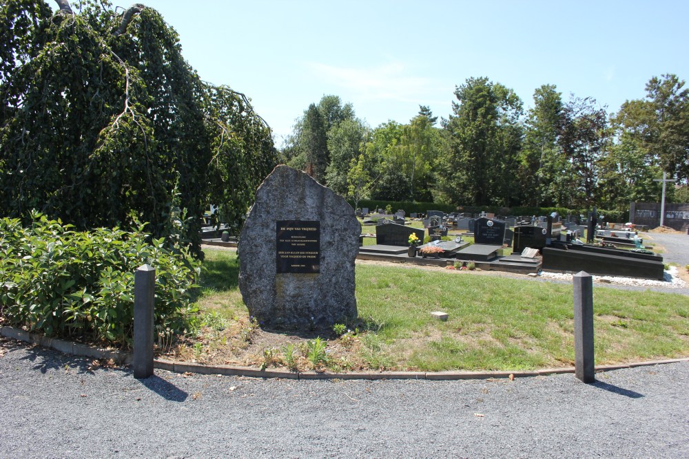 Oorlogsmonument Begraafplaats Laarne