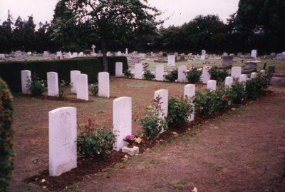 Commonwealth War Graves Chelmsford Cemetery