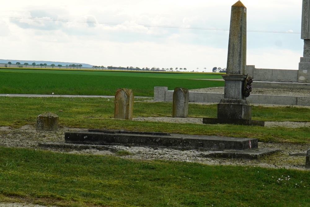 Memorial Complex French Defenders Auberive #3