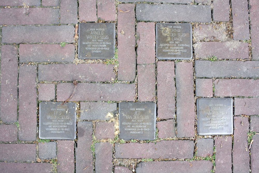 Stolpersteine Hoofdstraat 65 #1