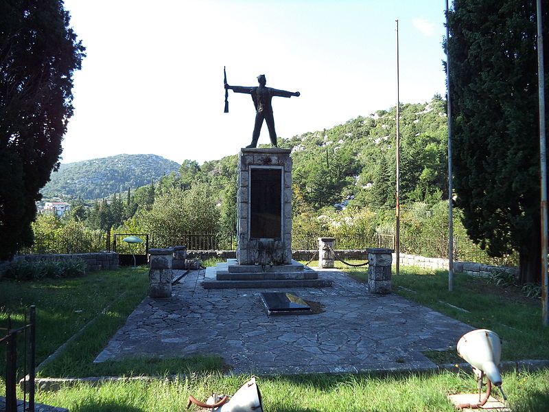 Monument Omgekomen Partizanen Baćina