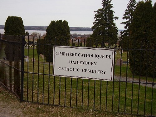 Oorlogsgraf van het Gemenebest Haileybury Roman Catholic Cemetery