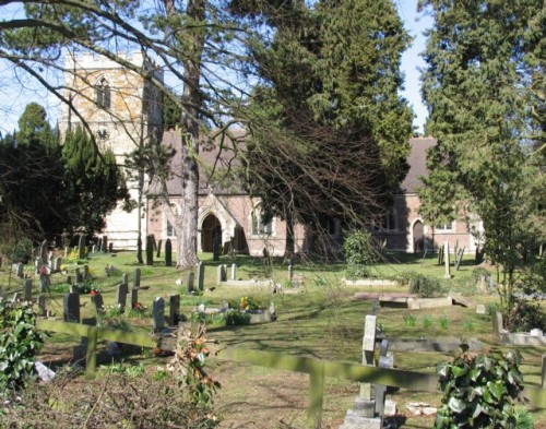 Oorlogsgraven van het Gemenebest St. Cuthbert Churchyard