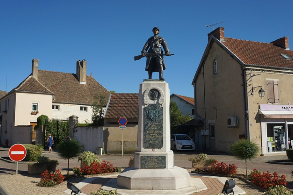 Monument Gevallenen Beide Wereldoorlogen Pierre-de-Bresse