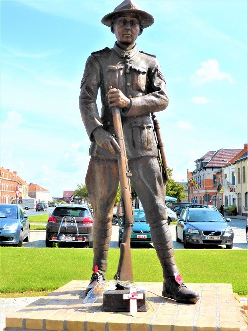 Monument The New Zealand Soldier #2