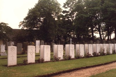 Commonwealth War Graves Crail Cemetery