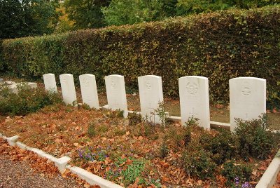 Commonwealth War Graves Achiet-le-Petit