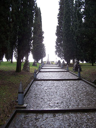 Voormalige Italiaanse Oorlogsbegraafplaats Colline Sant'Elia