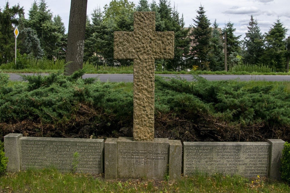 Cemetery War Victims Lindendorf #2