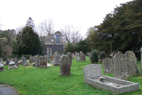 Commonwealth War Graves St. Cynog Churchyard