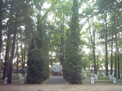 Sovjet Oorlogsbegraafplaats Hajnwka