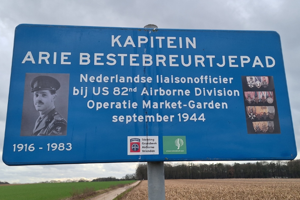 Memorial Kapitein Arie Bestebreurtjepad