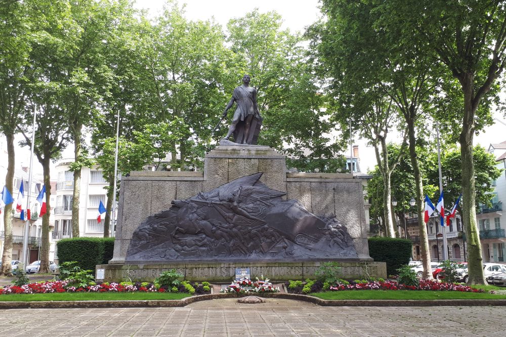 War Memorial Vichy